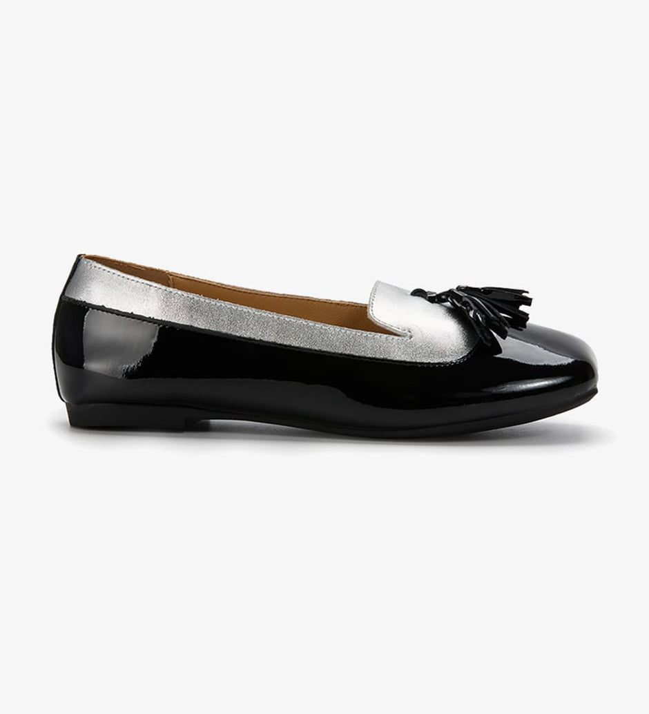 SQUARE TASSEL LOAFER